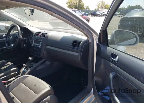 2009 Volkswagen Jetta Se/Sel z USA, uszkodzony, nr VIN 3VWRM71K19M052734